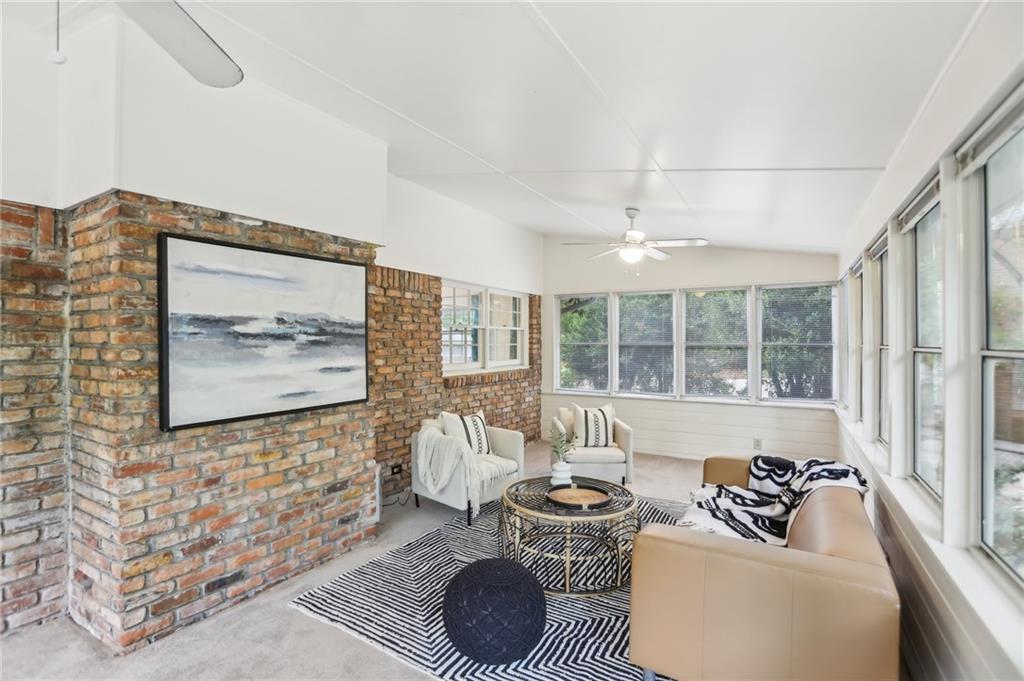1426 Diamond Head Drive