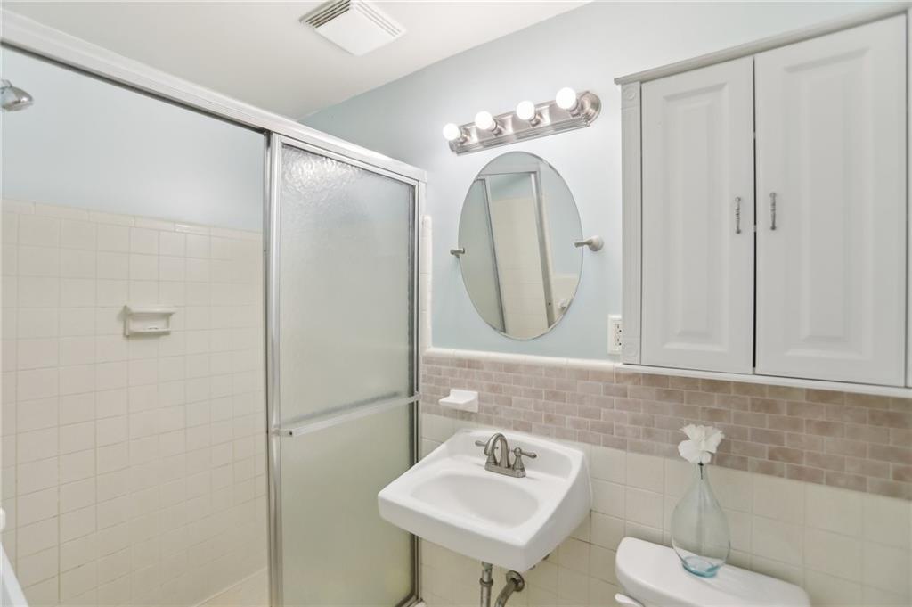 1426 Diamond Head Drive