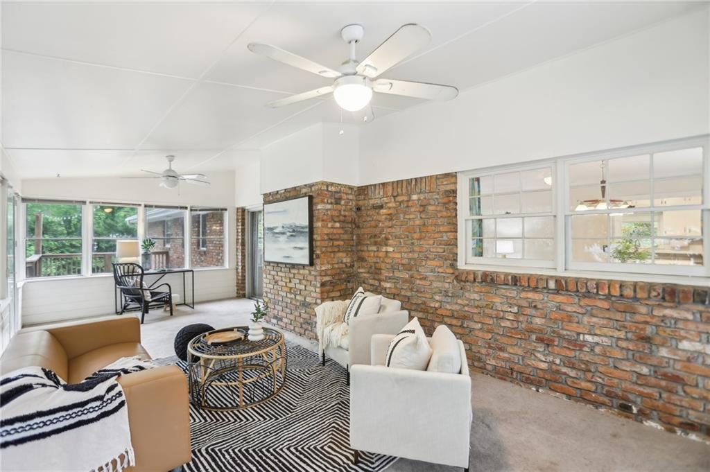 1426 Diamond Head Drive