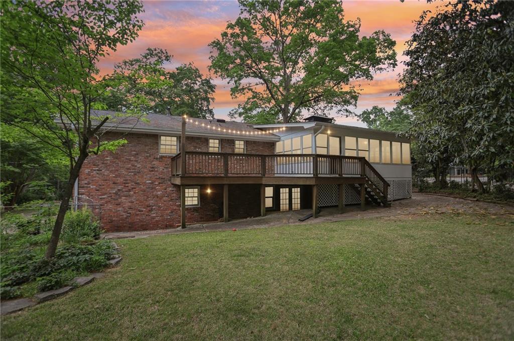 1426 Diamond Head Drive