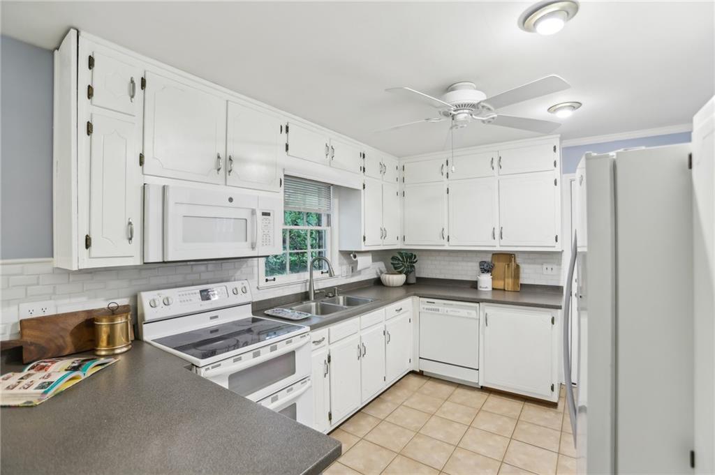 1426 Diamond Head Drive