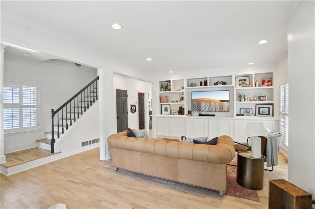 120 Candler Oaks Lane