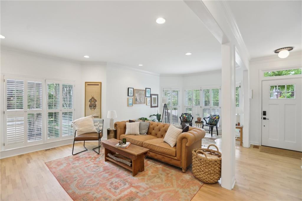 120 Candler Oaks Lane