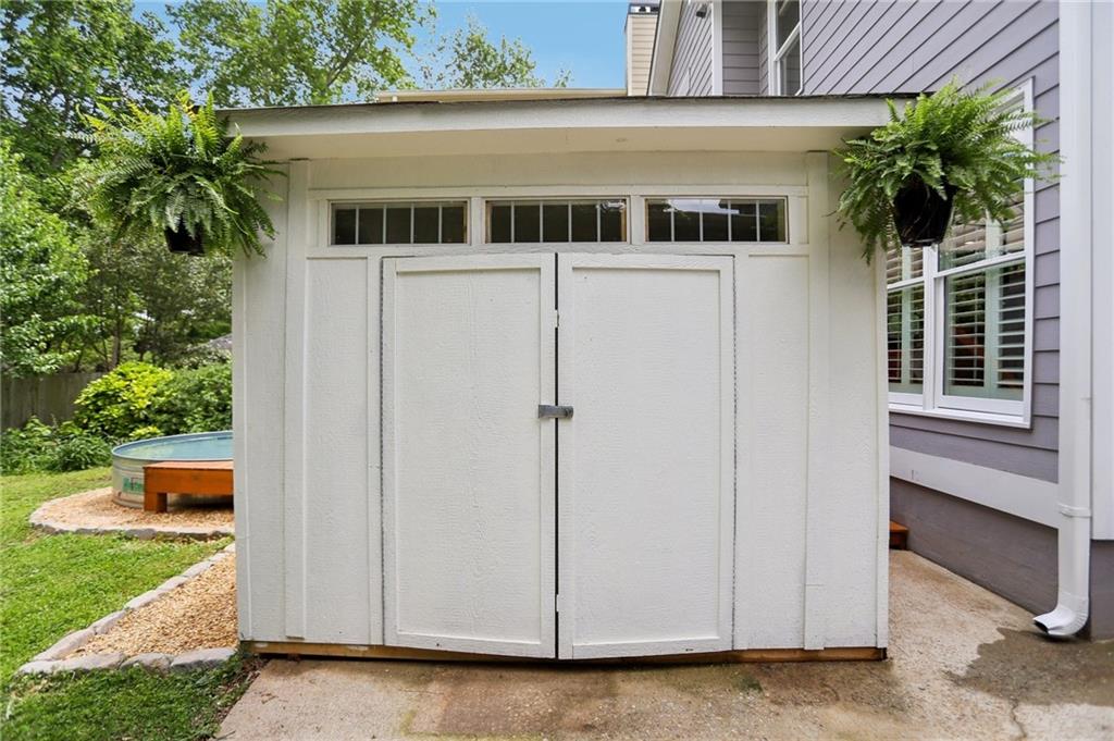 120 Candler Oaks Lane
