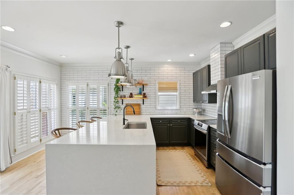 120 Candler Oaks Lane