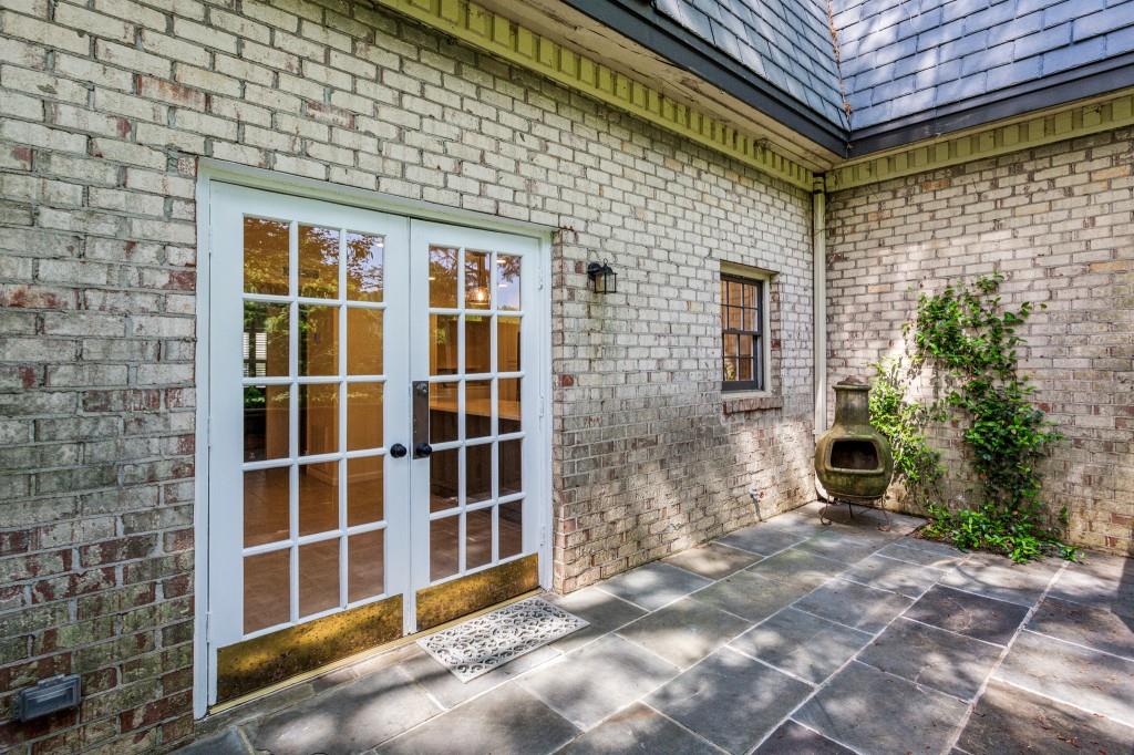 104 Verlaine Place NW
