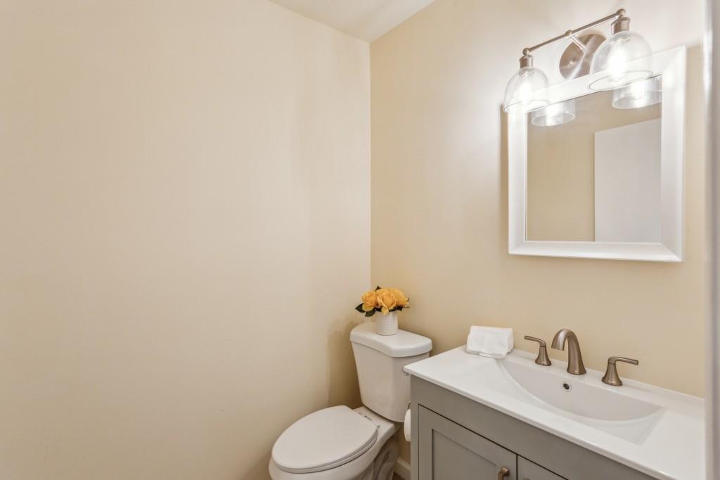 104 Verlaine Place NW