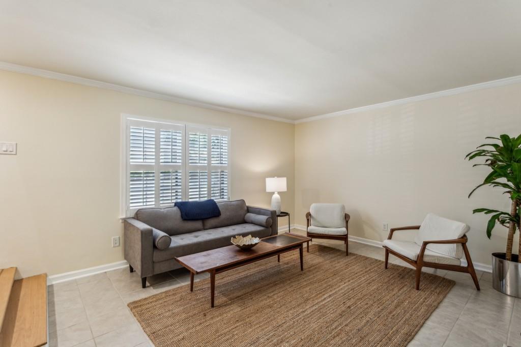 104 Verlaine Place NW