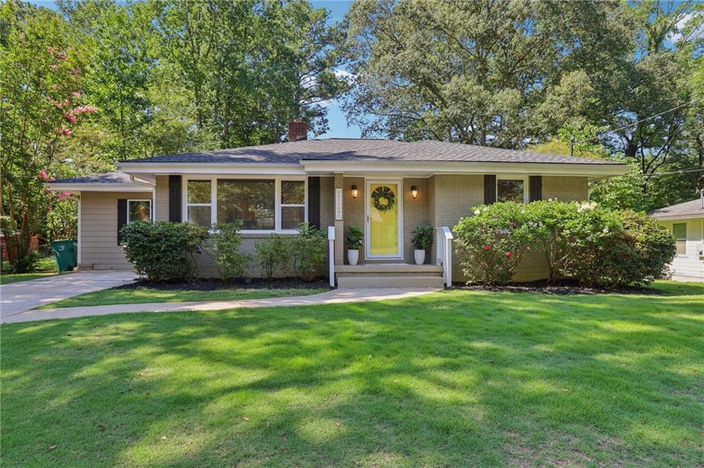 1088 Pinehurst Drive SE