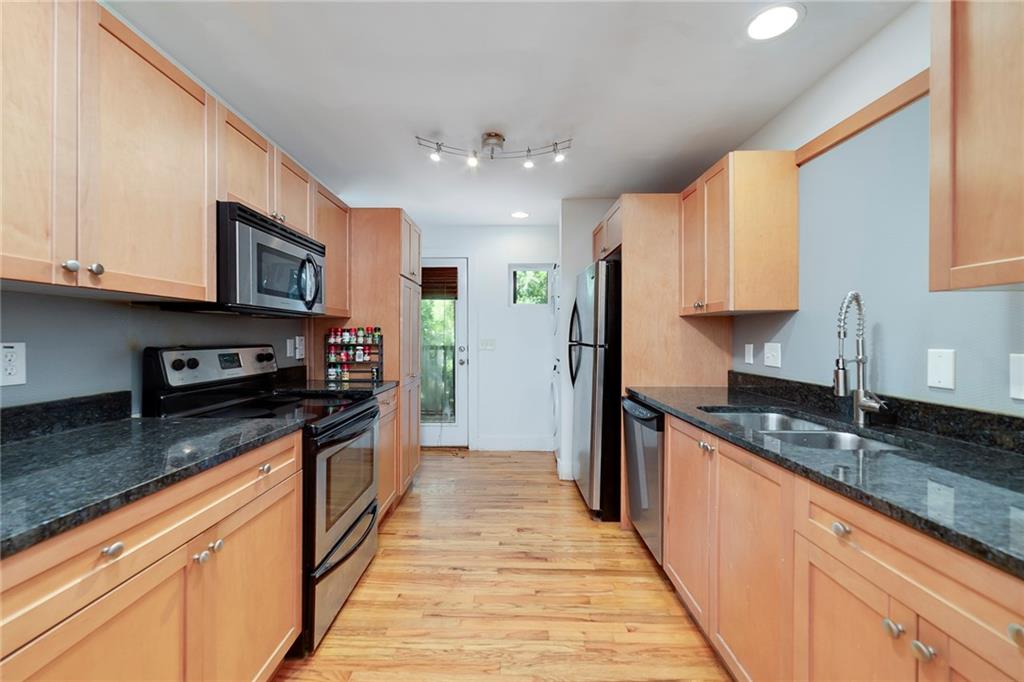 2023 Oakview Road SE Unit 216