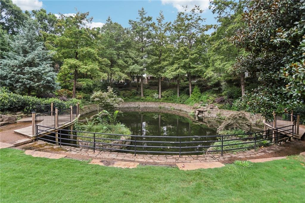 394 Bill Kennedy Way SE