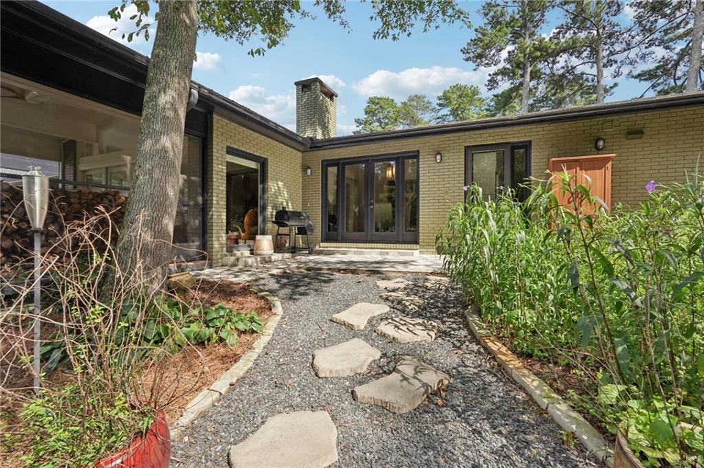 1177 Hess Drive
