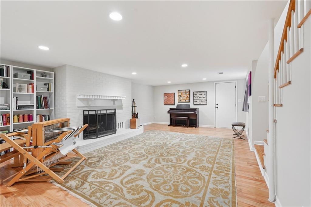 1177 Hess Drive