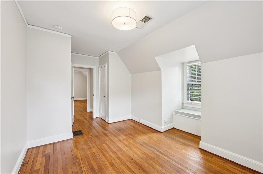 16 Kensington Road