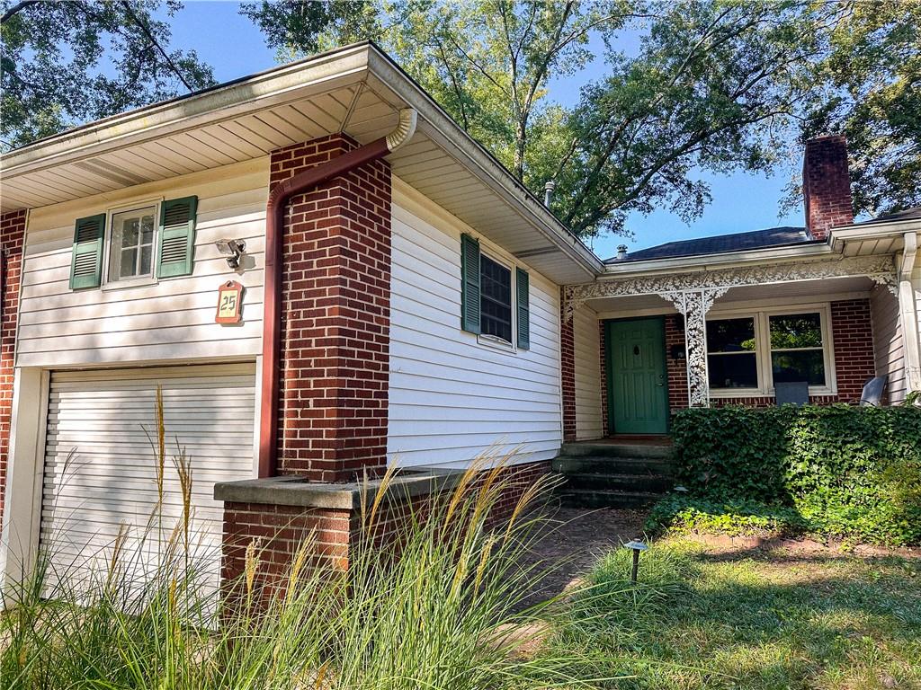 25 Lakeshore Drive