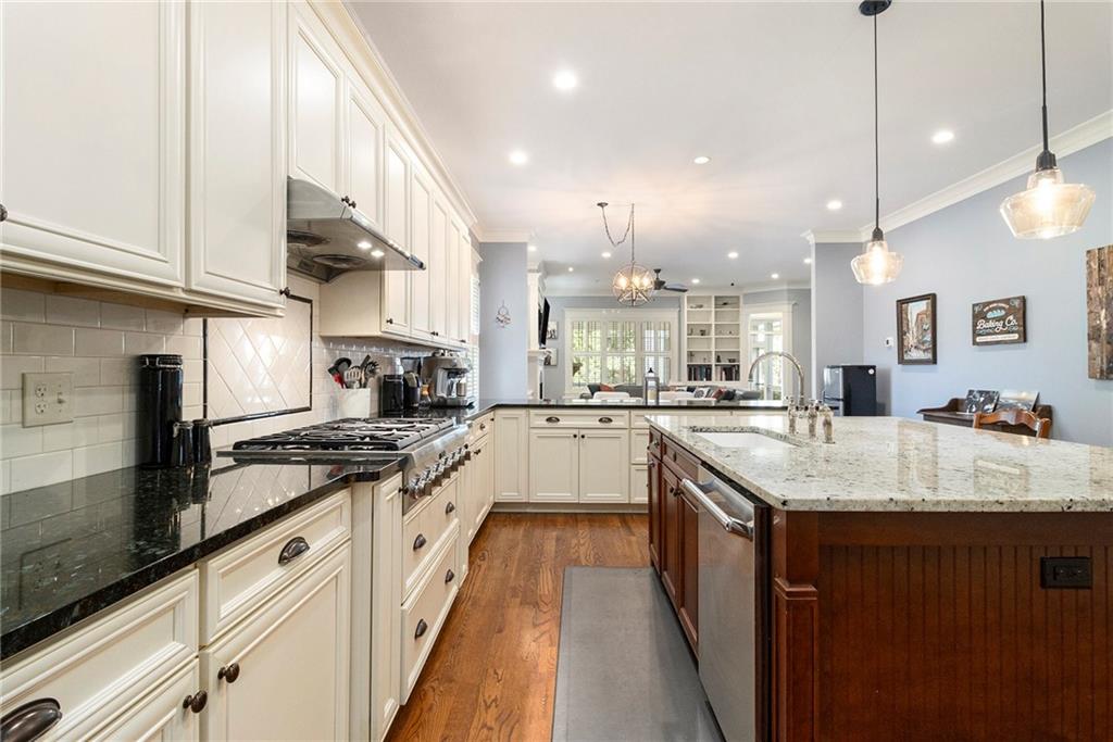 3254 Kensington Road