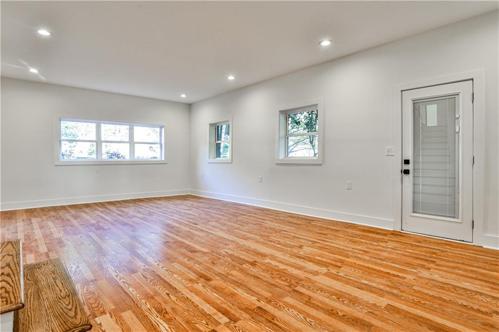 3029 CHARLBURY Place