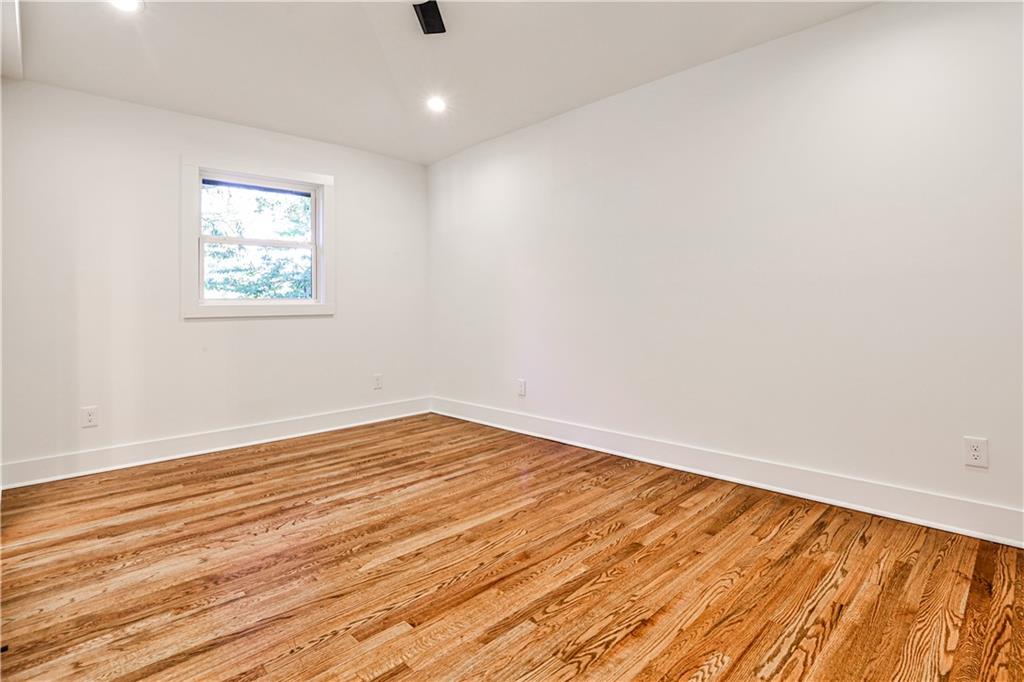 3029 CHARLBURY Place
