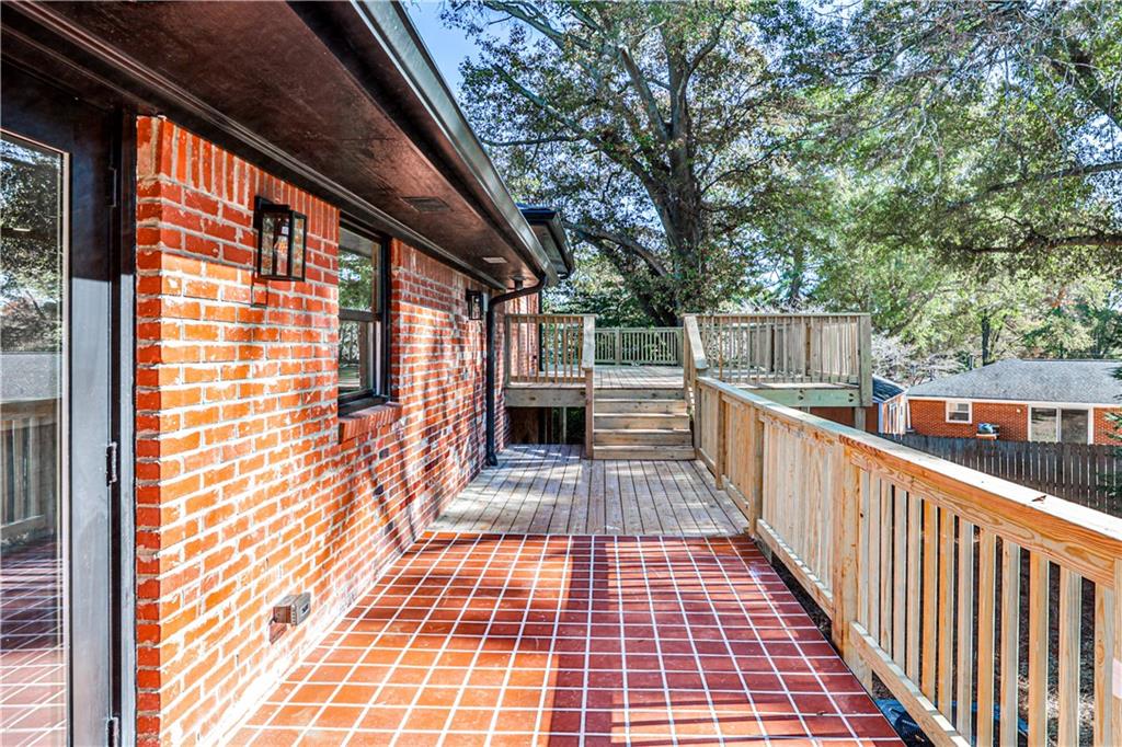 3029 CHARLBURY Place