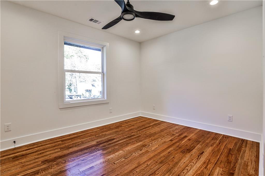 3029 CHARLBURY Place