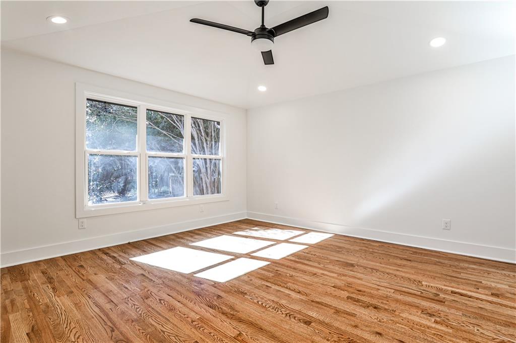 3029 CHARLBURY Place