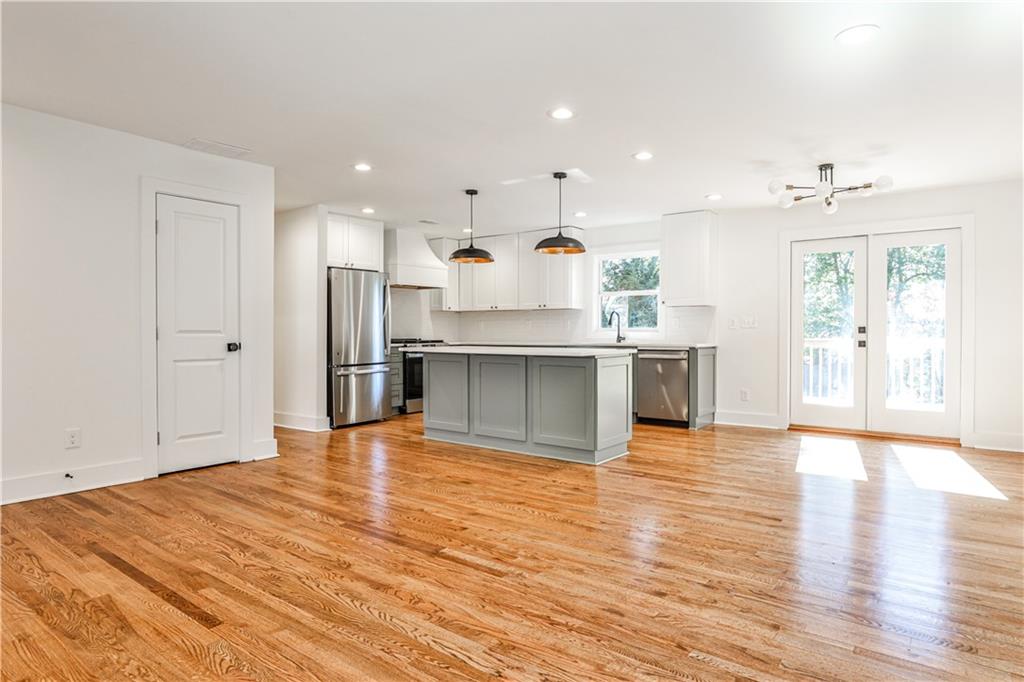3029 CHARLBURY Place