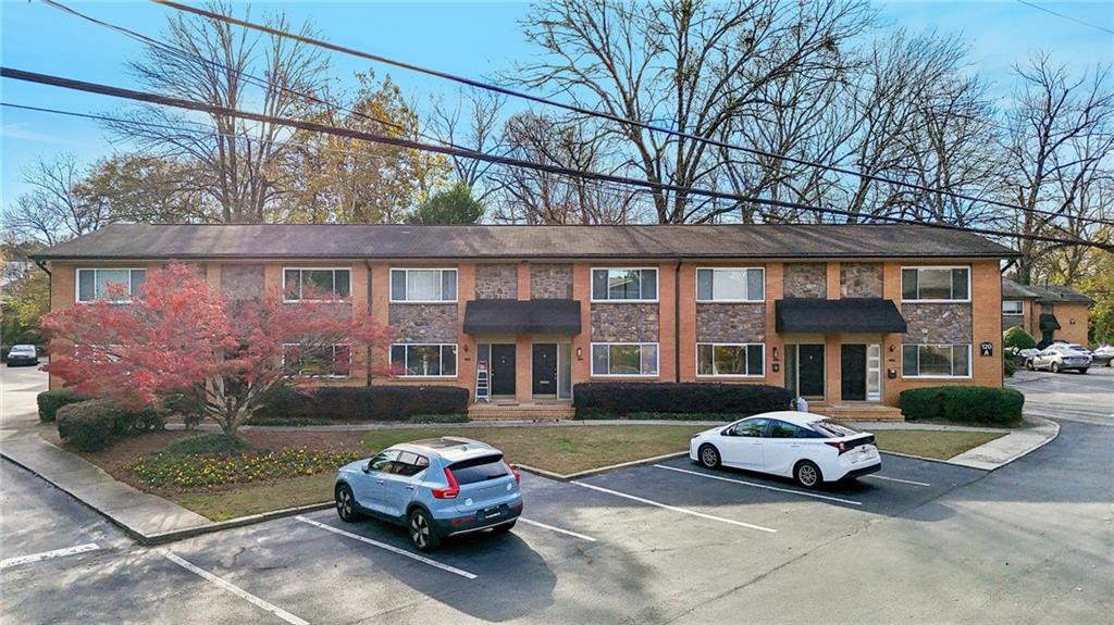 120 Biscayne Drive NW Unit A4