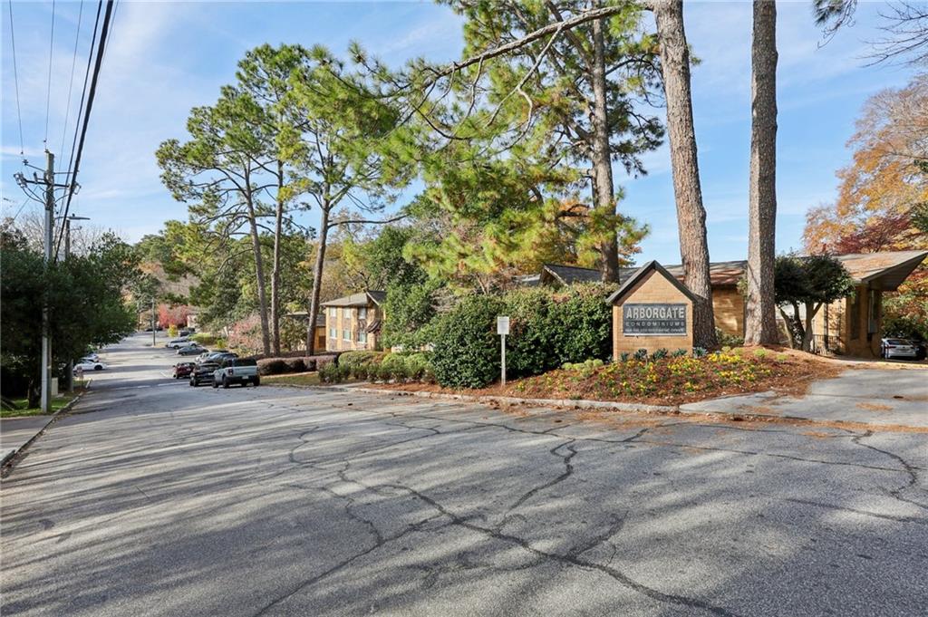 120 Biscayne Drive NW Unit A4