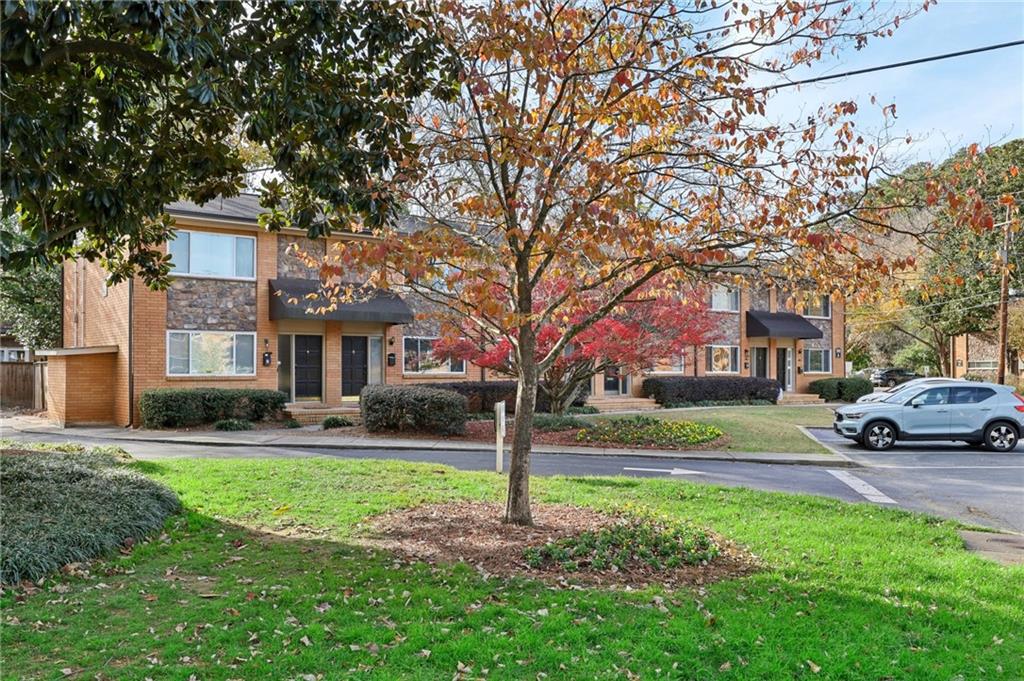 120 Biscayne Drive NW Unit A4