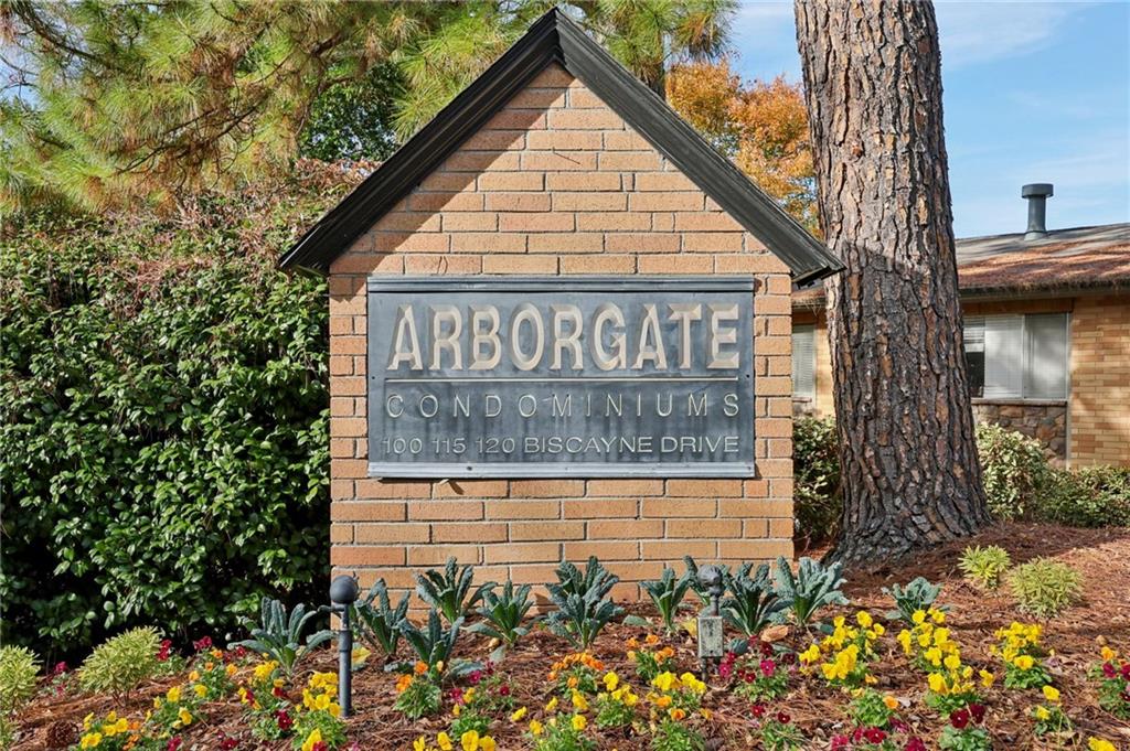 120 Biscayne Drive NW Unit A4