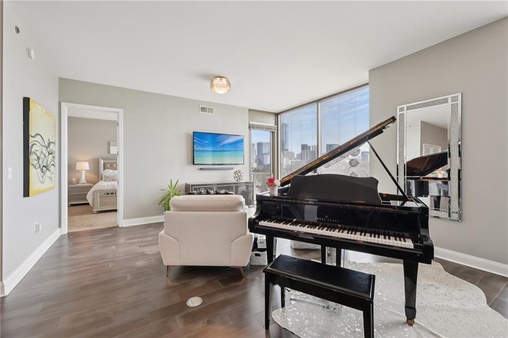 270 17th Street NW Unit 703