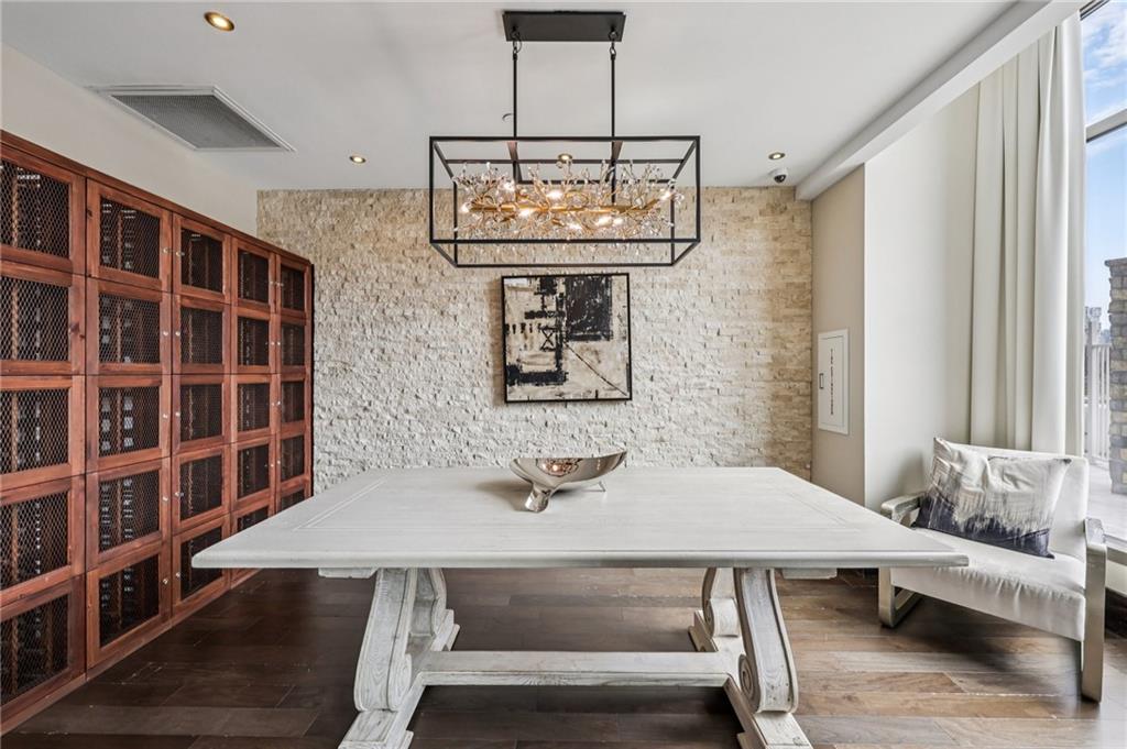 270 17th Street NW Unit 703