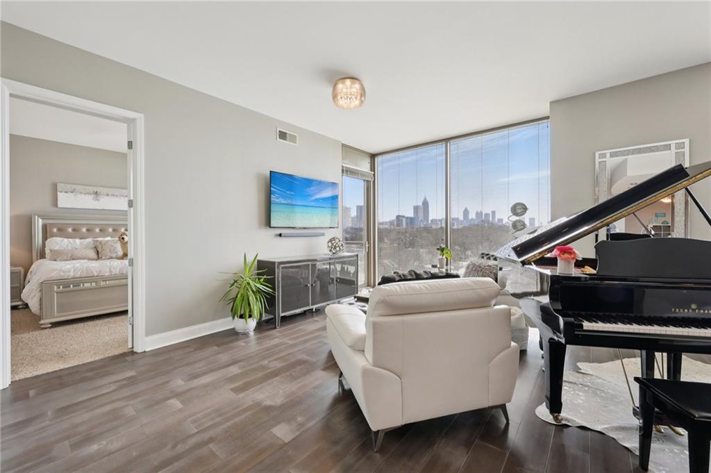 270 17th Street NW Unit 703