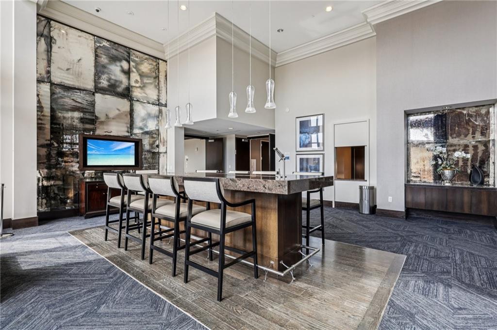270 17th Street NW Unit 703