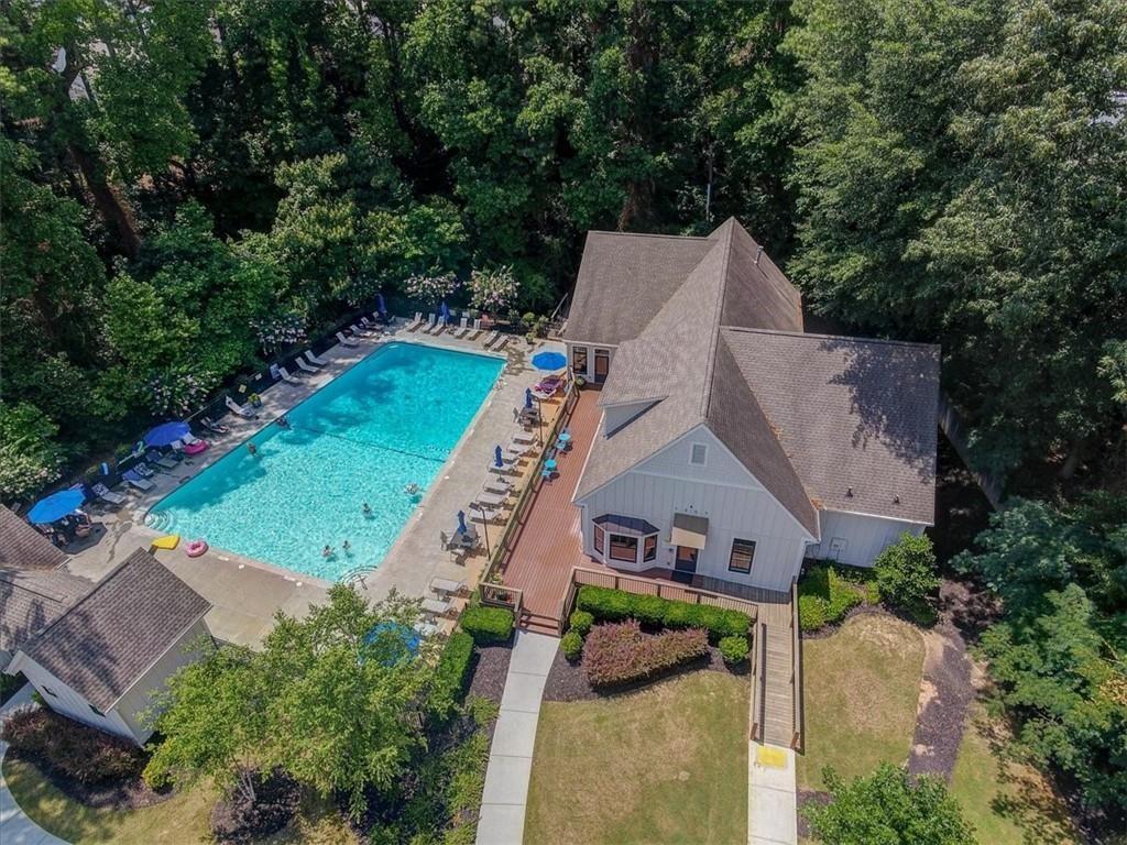 1068 Central Park Road