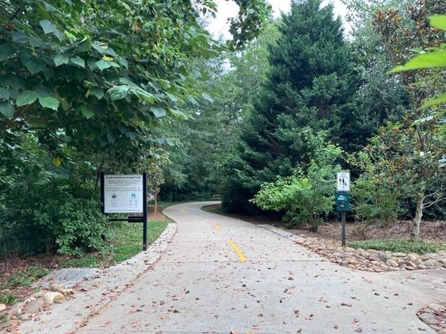 1068 Central Park Road