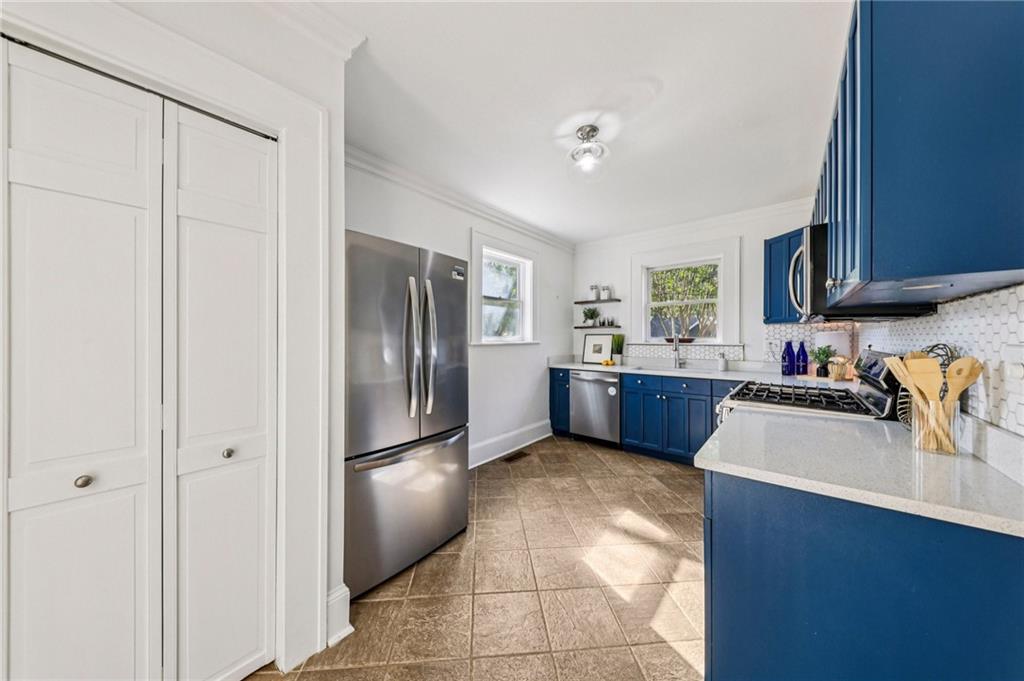 332 Kings Highway