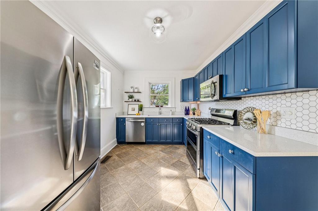 332 Kings Highway