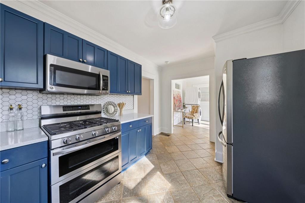 332 Kings Highway