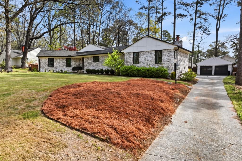 864 Stratford Road