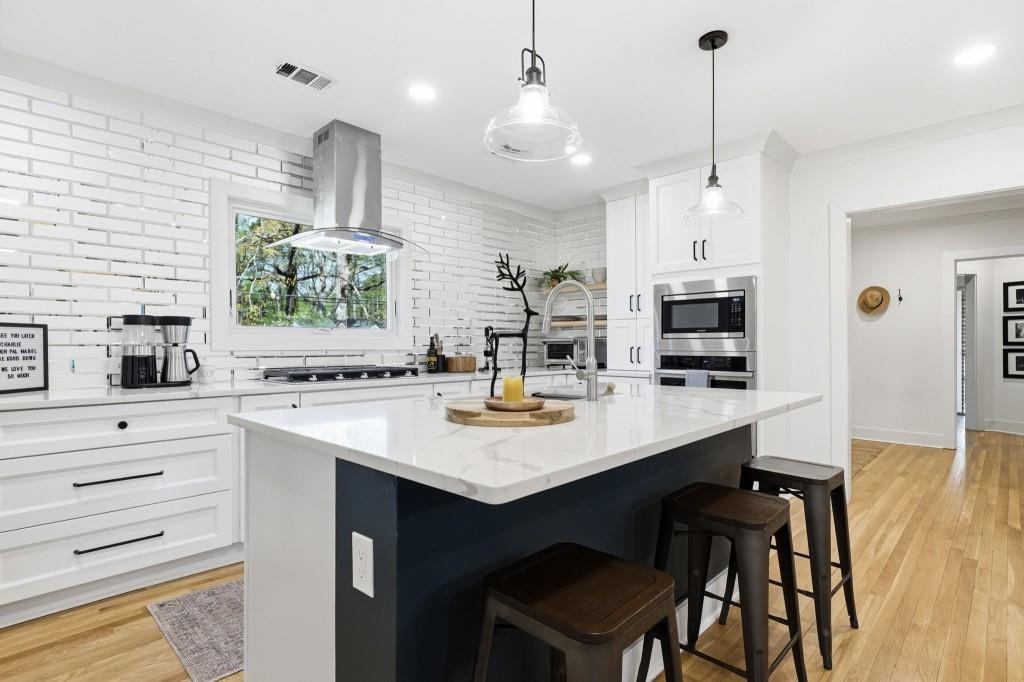 864 Stratford Road