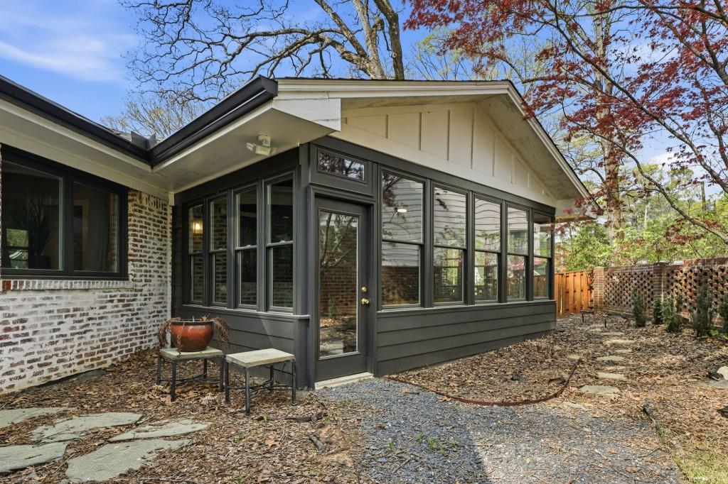 864 Stratford Road