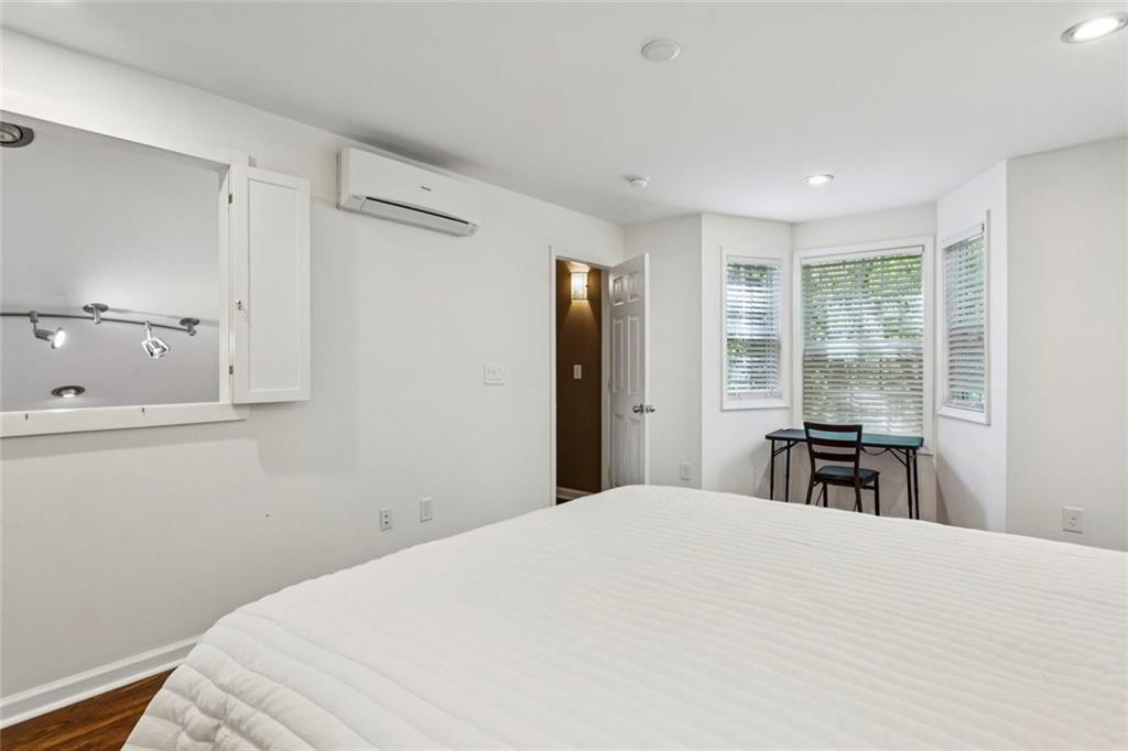 4040 Riverlook Parkway SE Unit 208