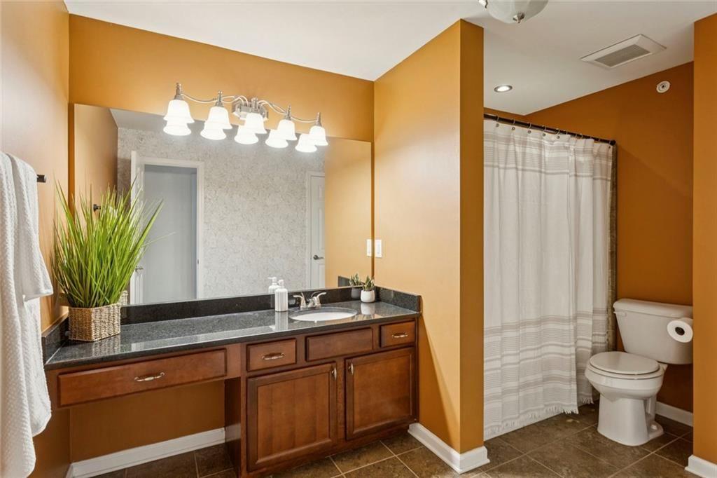 4040 Riverlook Parkway SE Unit 208