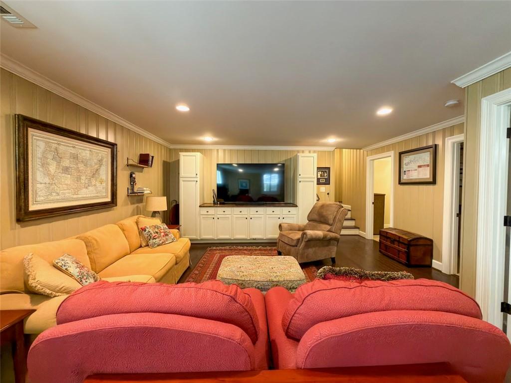 1664 Alderbrook Road NE