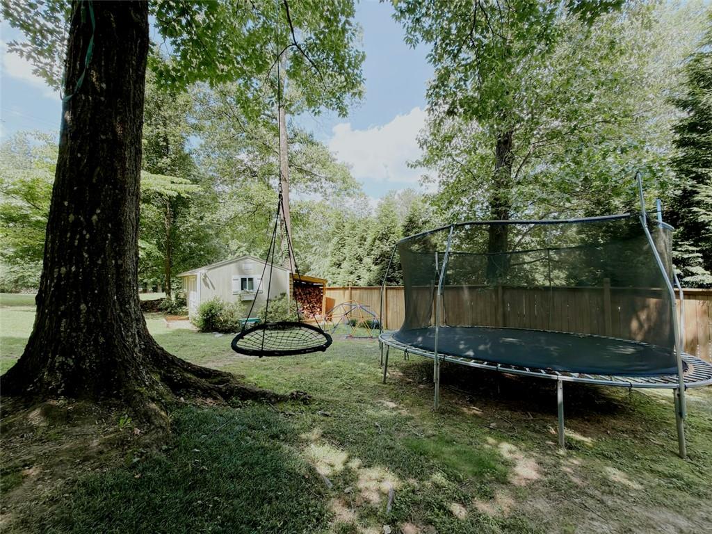 1664 Alderbrook Road NE