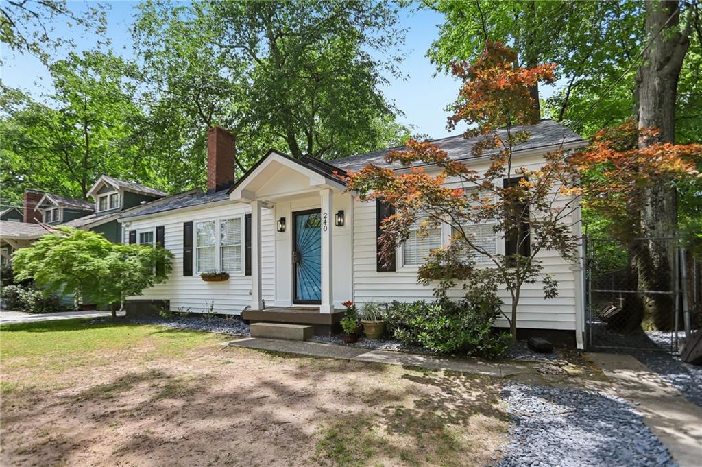 240 Sisson Avenue NE