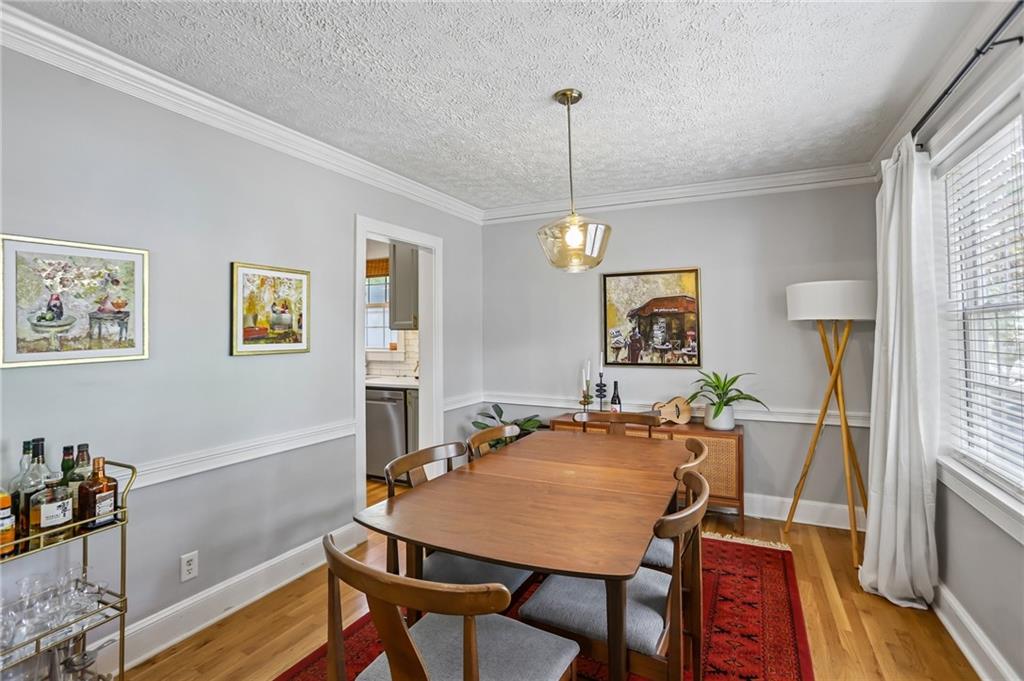 240 Sisson Avenue NE