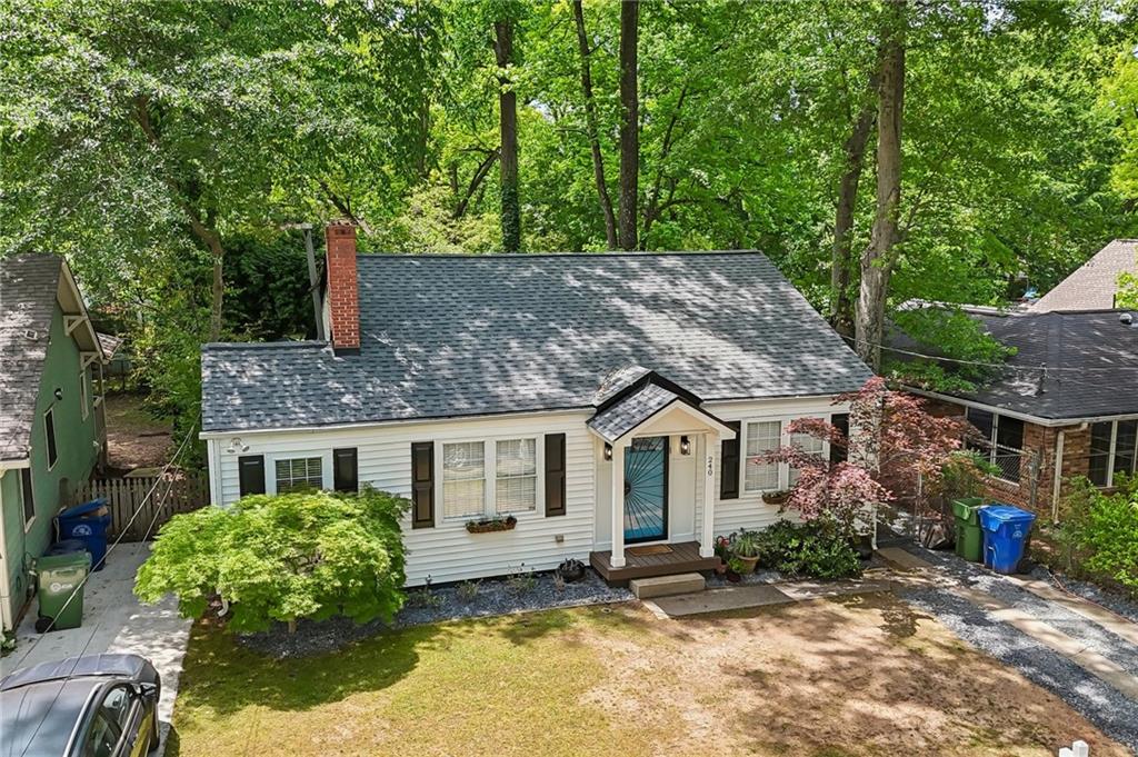 240 Sisson Avenue NE