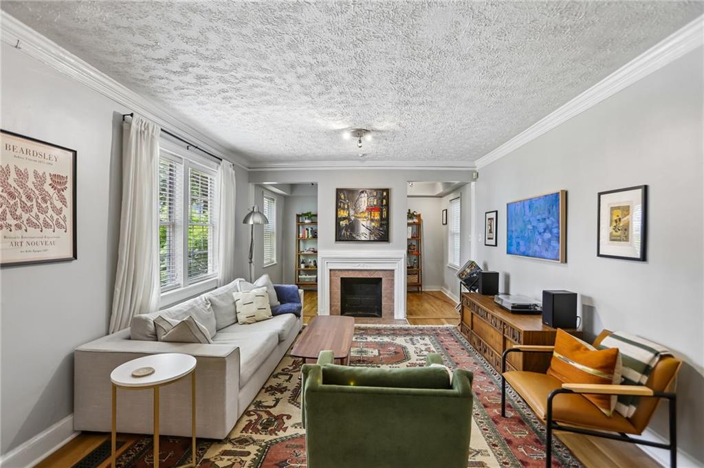240 Sisson Avenue NE